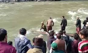 Four dead as car plunges into ravine in Chitral