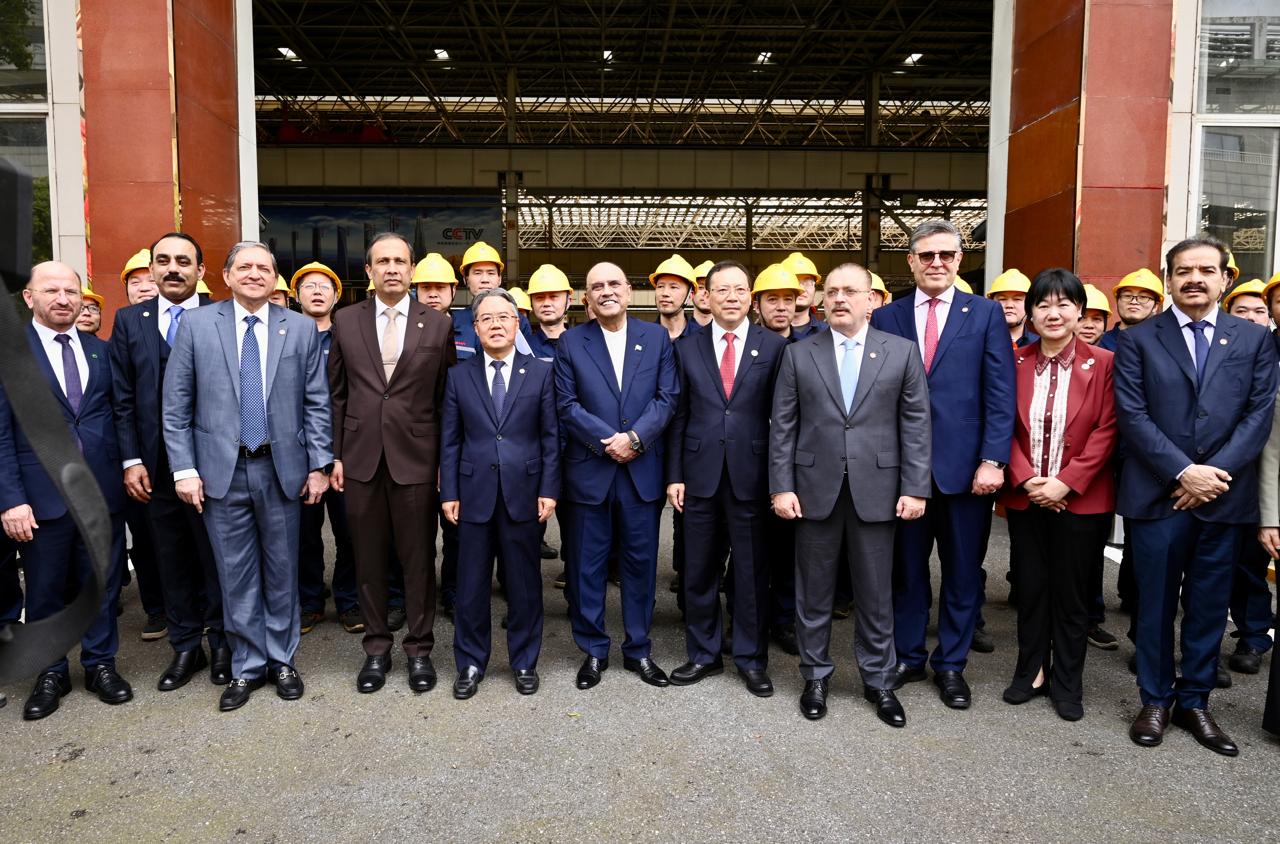 President Zardari stresses industrial cooperation, tech partnership during China visit