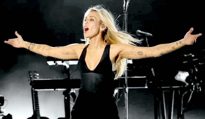 Miley Cyrus hits back at concert critics with fiery speech